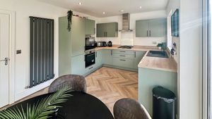 Photo 6- click for photo gallery